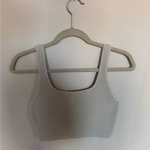 ARITZIA SCULPT KNIR CROPPED TANK